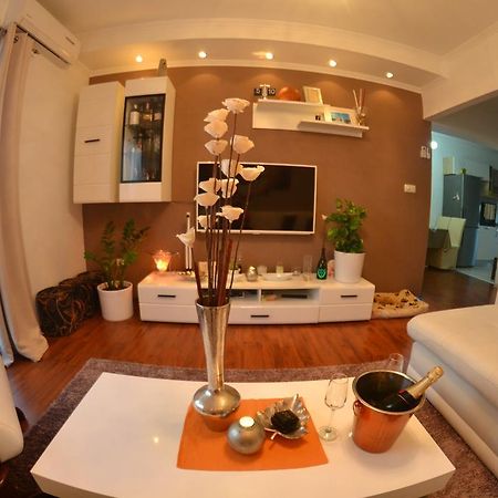 Apartment Beg Rab Town Exterior photo