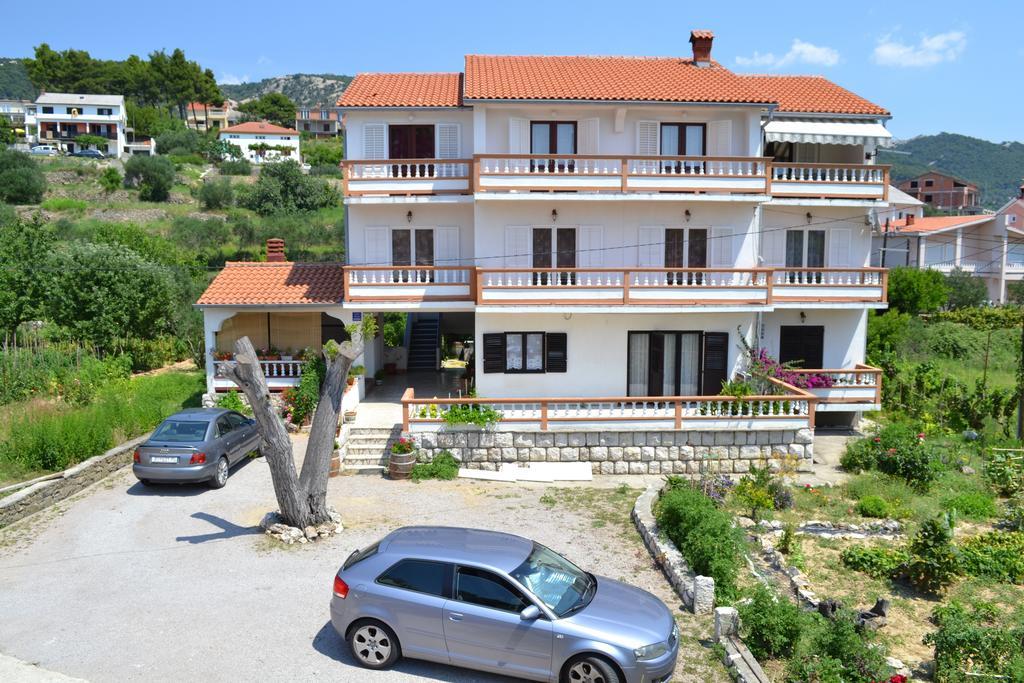 Apartment Beg Rab Town Exterior photo