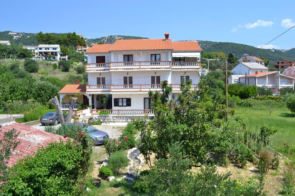 Apartment Beg Rab Town Exterior photo